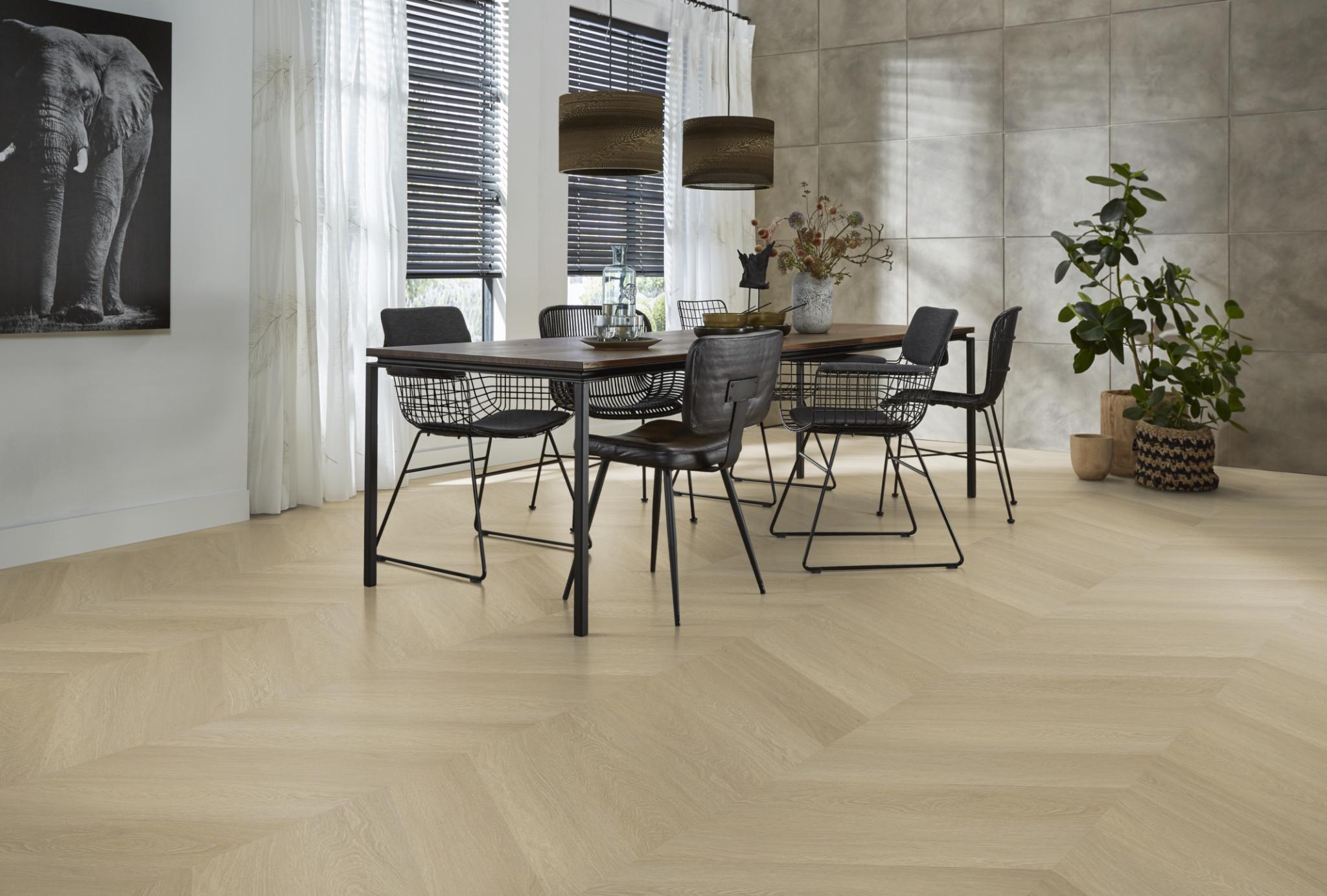 Floorlife YUP FULHAM CHEVRON DRYBACK NATURAL OAK