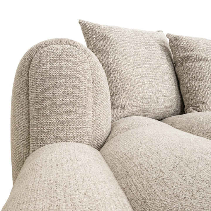 Bank Novaro natural fancy lounge left