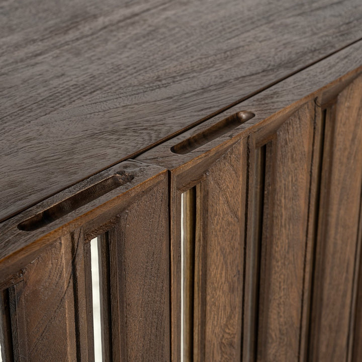 Dressoir Bryant brown
